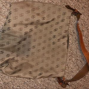 *SOLD* Dooney & Bourke shoulder bag